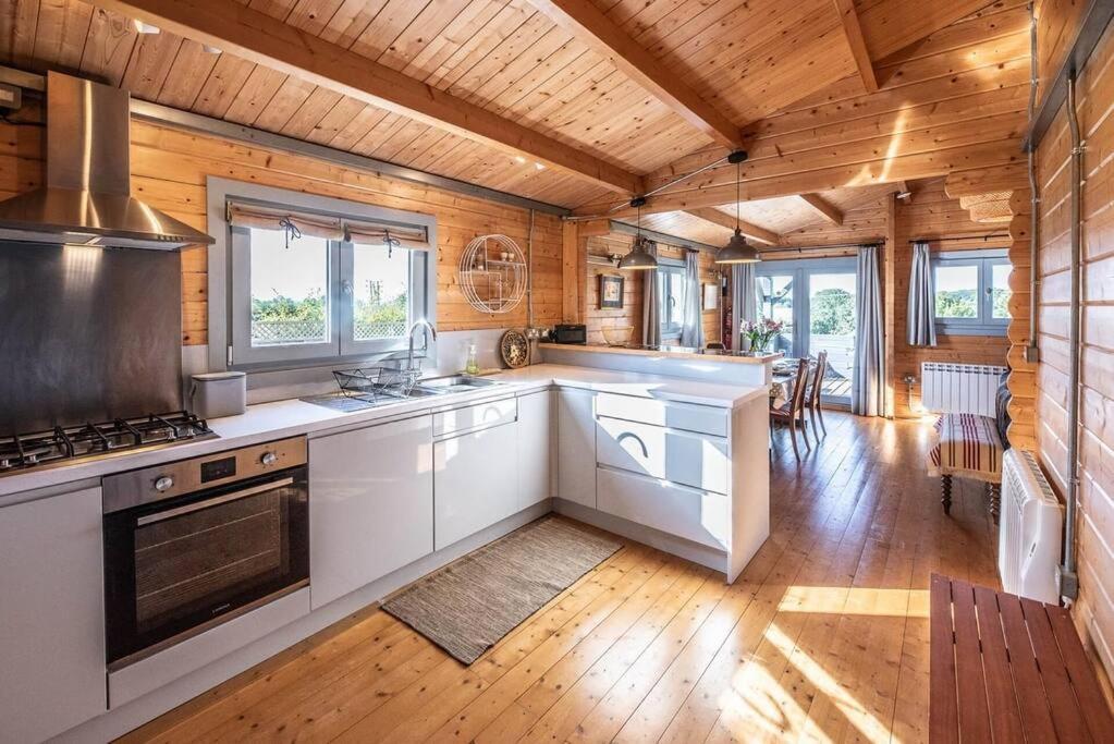The Cabin, Parham Woodbridge Bagian luar foto