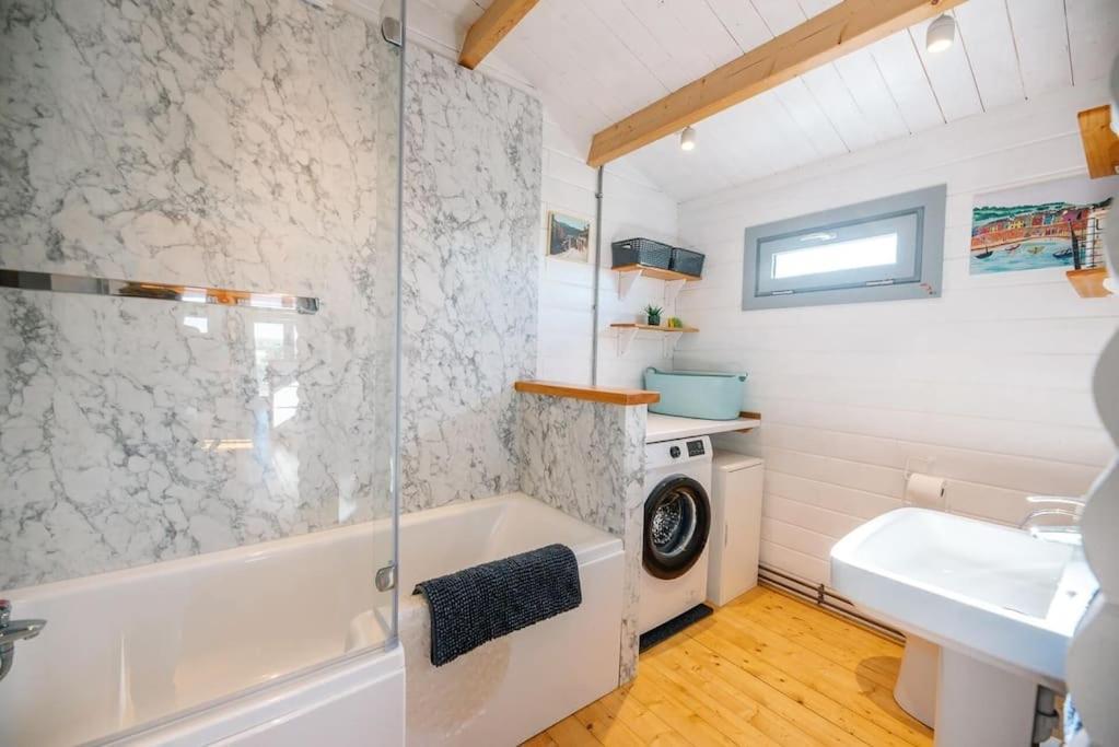 The Cabin, Parham Woodbridge Bagian luar foto